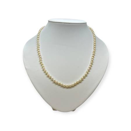 Collier de perles de...