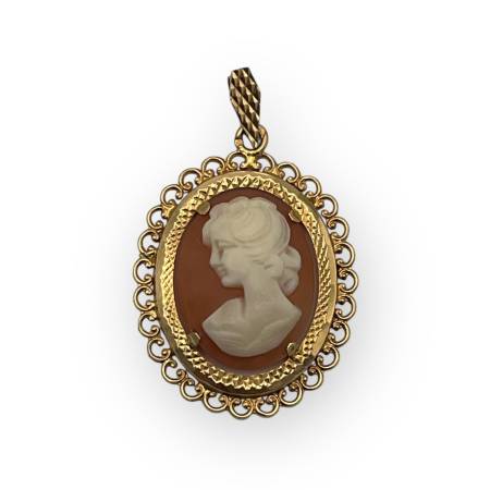 Pendentif or 750 Camée