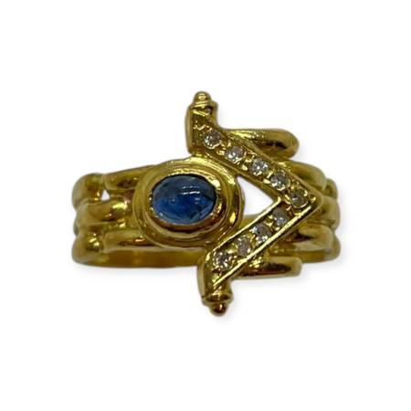 Bague ornée d’un saphir et...